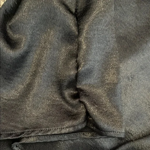 Elegant Black Satiny Dress - Picture 5 of 6